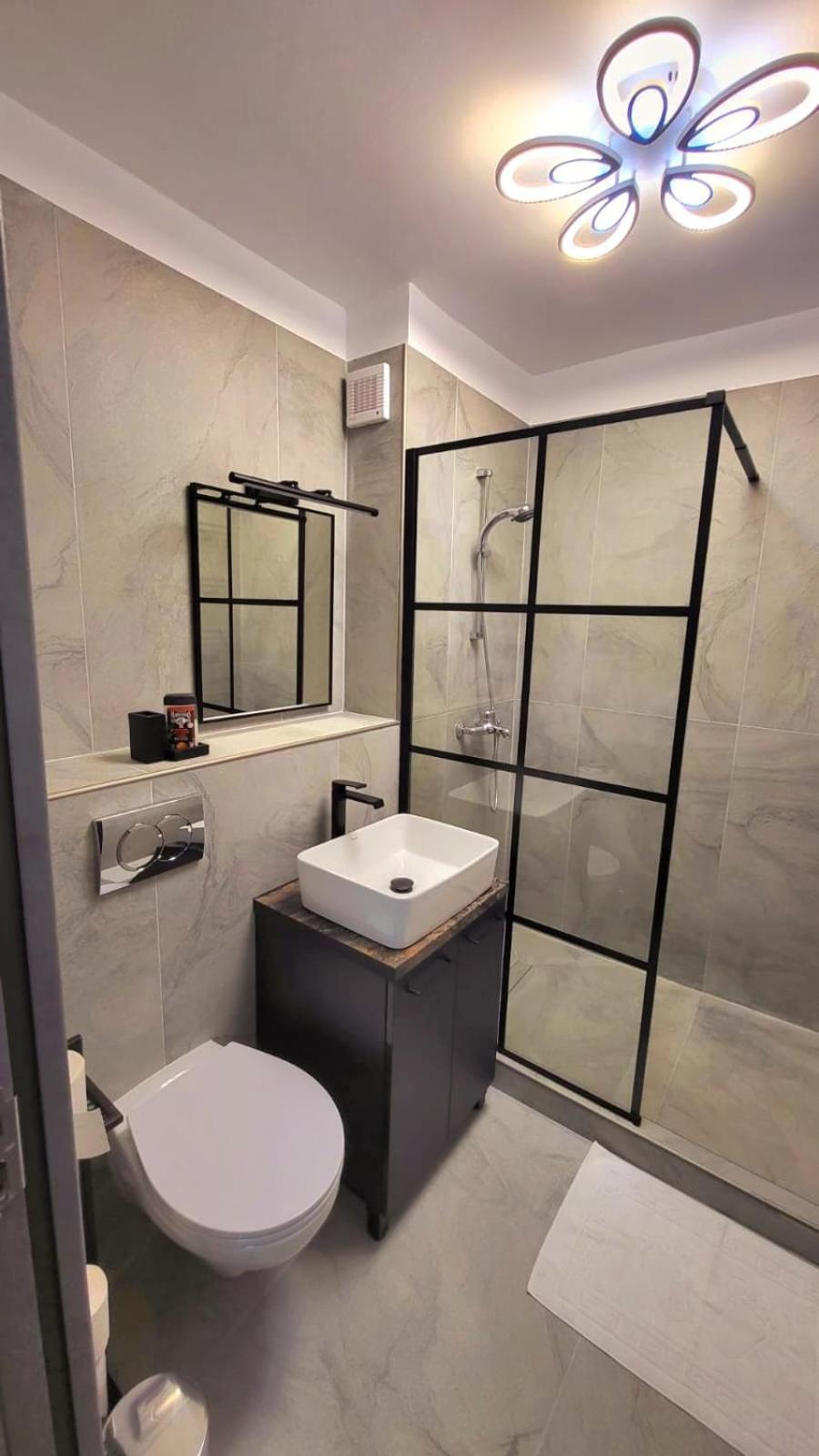 Casa Bella - Apartment In The City Center Arad Exterior foto